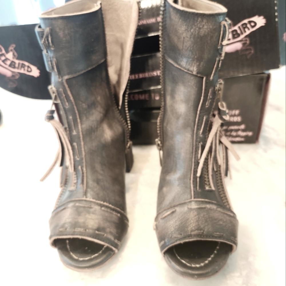 Freebird by madden boots
